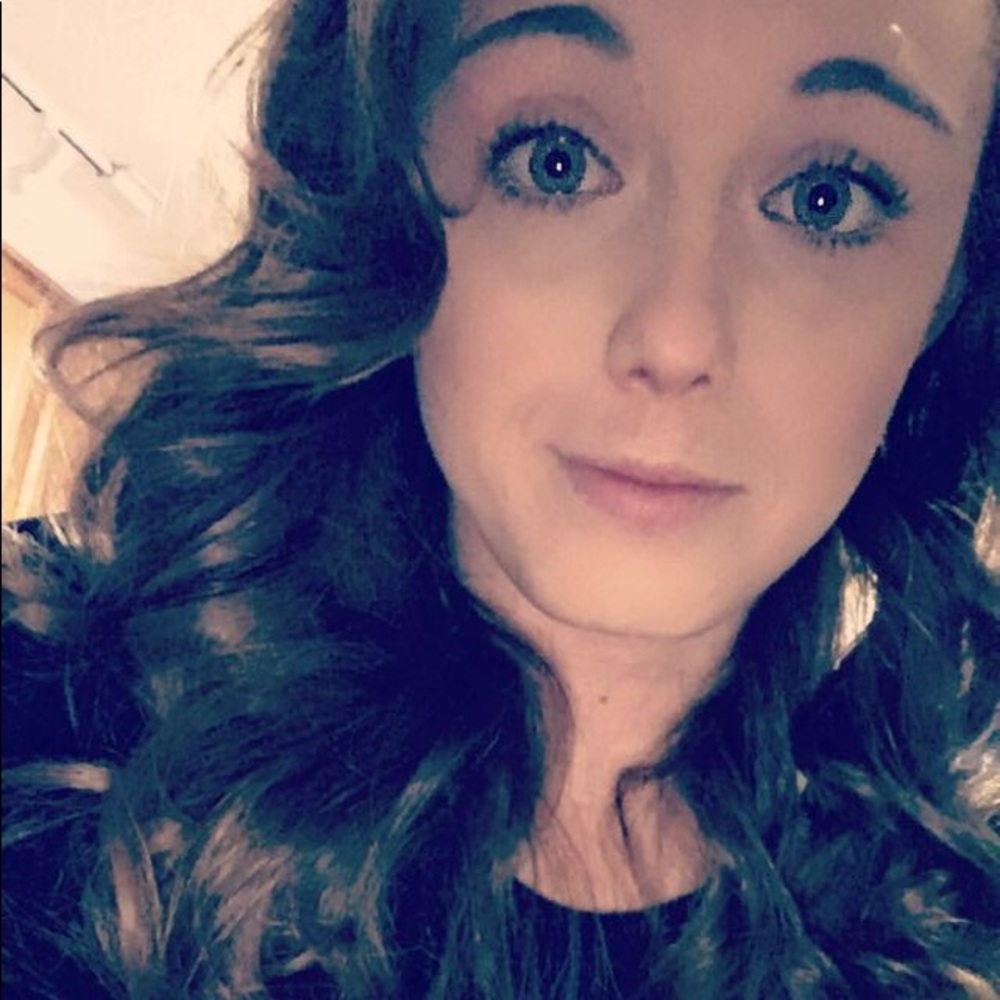 Meet your Posher, Kaila